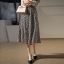 MISS LISA 2022 春夏 夏季新款优雅复古撞色宽松显瘦腰带扣不规则条纹半身裙 W26Q60227
