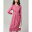 MISS LISA 2024 春夏 V领暗纹印花粉色女式中长款气质含腰带连衣裙 W26Q14034