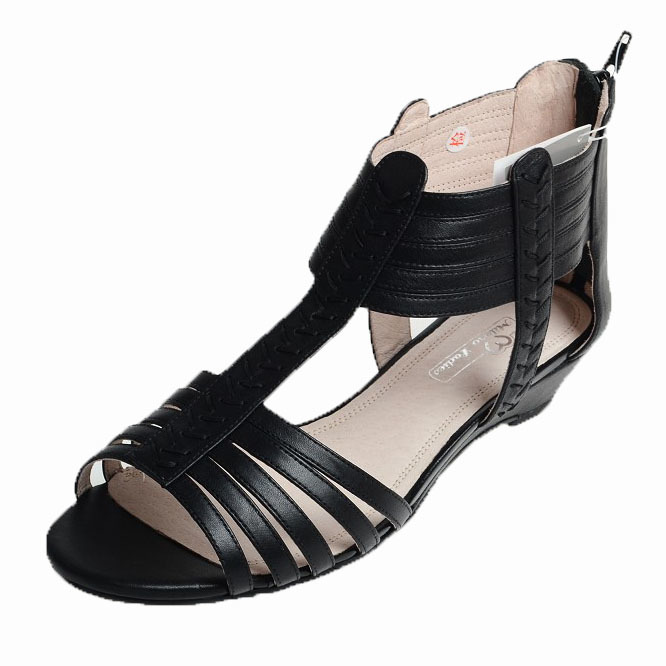 米莲诺女式简约休闲凉鞋