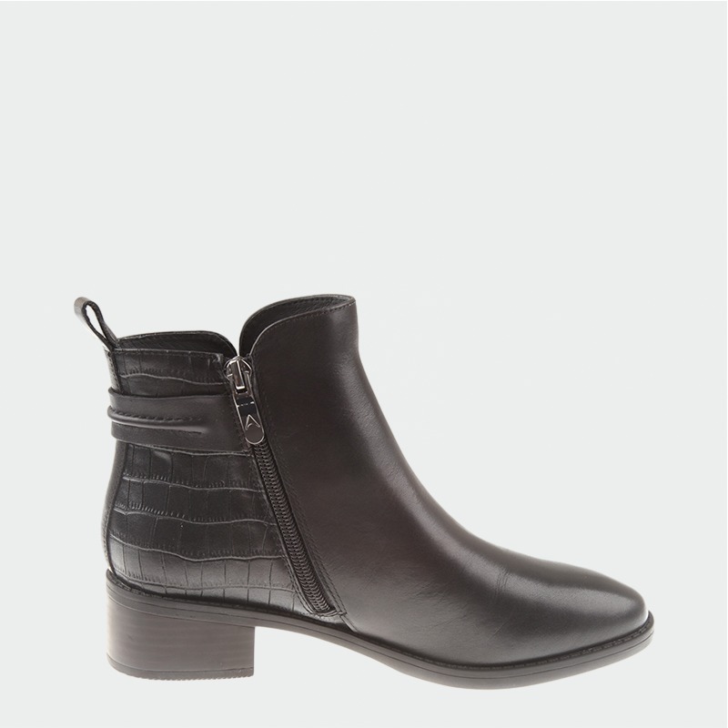 百思图 2023 秋冬 鞋靴 女鞋 女士靴子 rmdtj448du1dd3